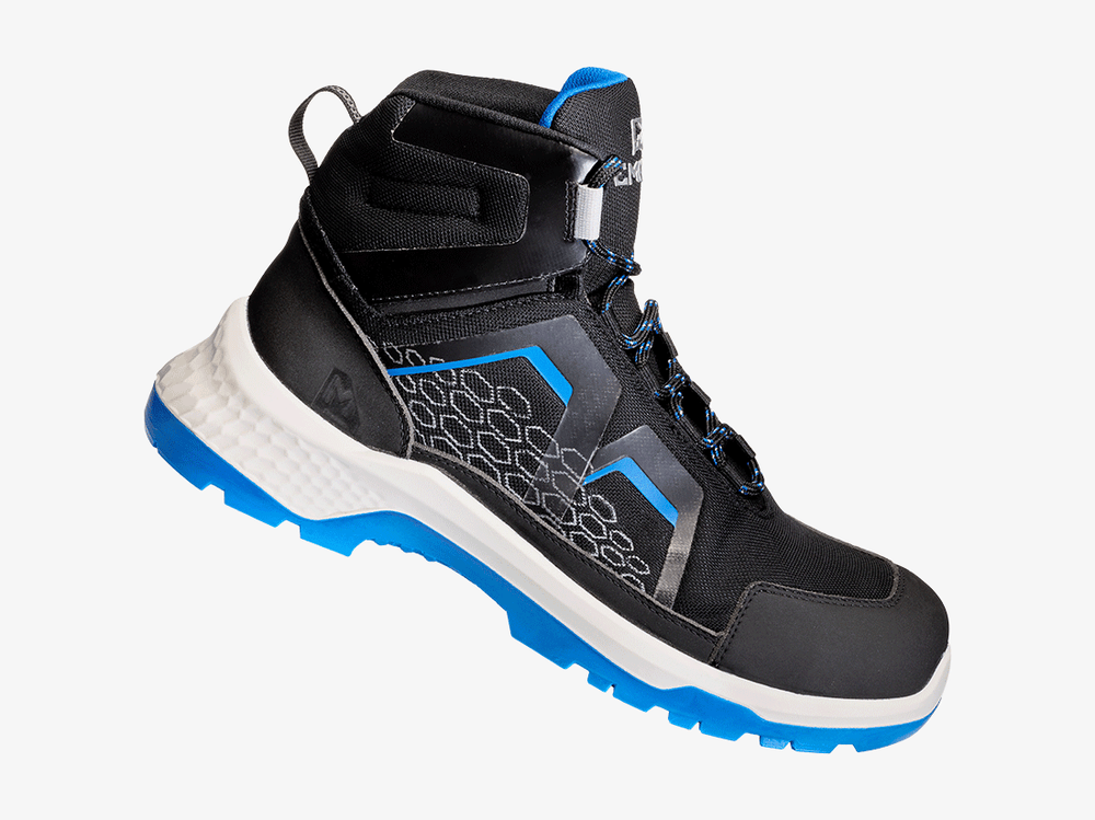 Emma-CrossForce-Fly-High-2